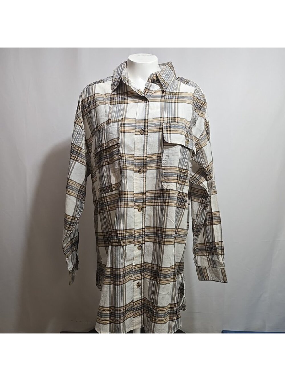 NWT Urban Outfitters BDG Oversize Plaid Button Shirt Womens Medium Earth Tones